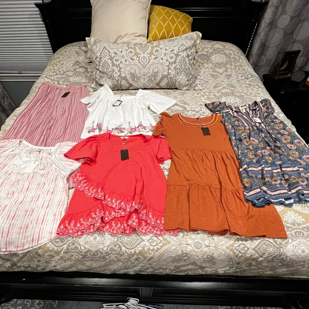 Lot of Women’s Matilda Jane Size Small. Lot includes 7 items. All NWT.
